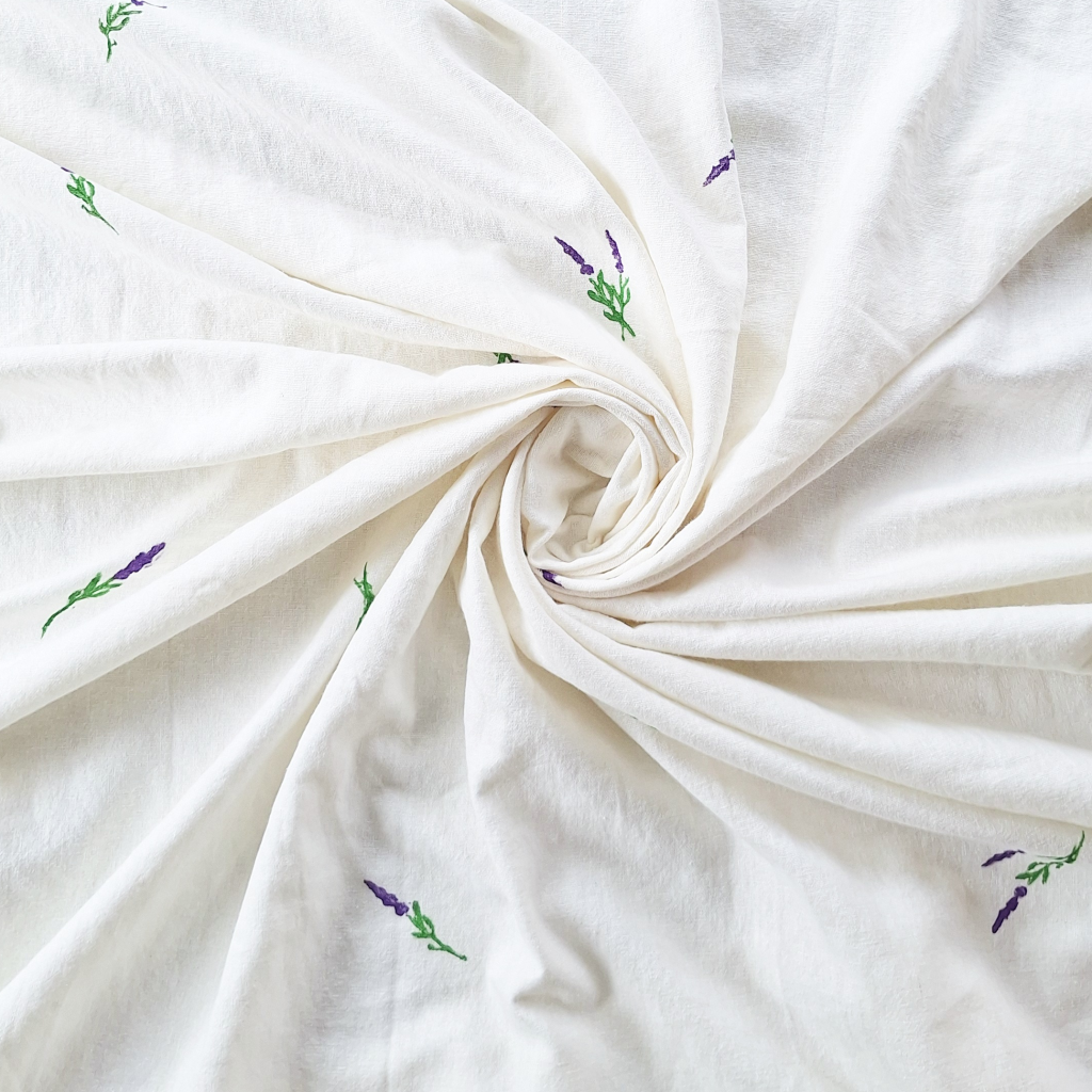 Sfeervol tafelkleed met lavendel bloemen, handgeschilderd, katoen-linnen